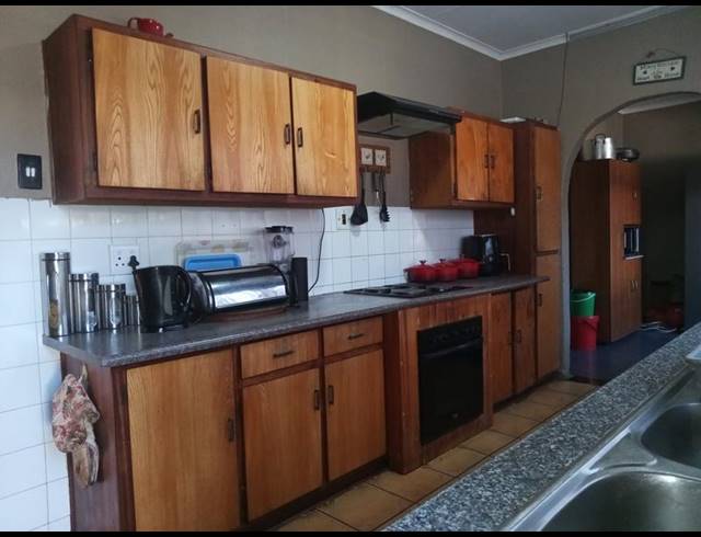 3 BEDROOM HOUSE FOR SALE IN CULEMBORG PARK